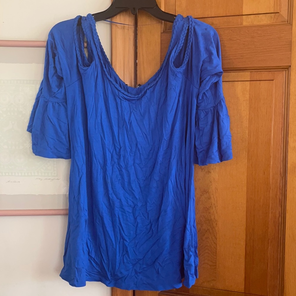 Royal blue top